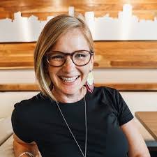 Kari Bergman's Instagram, Twitter & Facebook