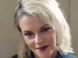 Elizabeth Parham's Instagram, Twitter & Facebook