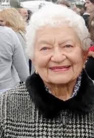 Roberta Winston's Instagram, Twitter & Facebook