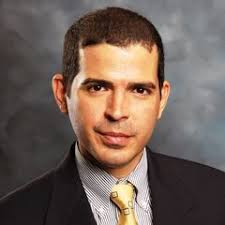 Robert Lizardi's Instagram, Twitter & Facebook