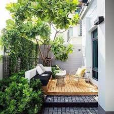 Gambar gambar terbaru mengenai desain taman rumah minimalis mungil lahan sempit terbaru yang bisa anda jadikan referensi dalam mendesain dan mendekorasi taman kecil depan rumah anda. Mungil Tapi Cantik Desain 25 Taman Minimalis Di Teras Depan Rumah Yang Sederhana