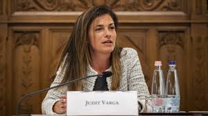 A francia elnök és a német kancellár is. Nl4wsu Sc9dncm