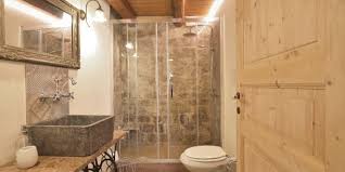 Badmöbelset landhausstil gemütliche cottage badezimmer badmöbelset mit badschrank und spiegelschrank kombinieren und online bestellen! Badbeleuchtung Fur Das Landhaus Kreutz Landhaus Magazin