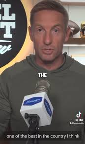 Tennessee isn’t a playoff contender anymore, they are a National  Championship contender