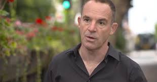 Free school meals for all pupils in homes