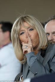 ÙÙÙØ© Ø§Ø­ØªØ¬Ø§Ø¬ÙØ© ÙÙØ© Ø§ÙØ±Ø£Ø³ Ø´ÙØ© Brigitte Macron Wedding Ring Cecilymorrison Com
