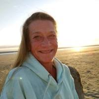 Allison Naylor's Instagram, Twitter & Facebook