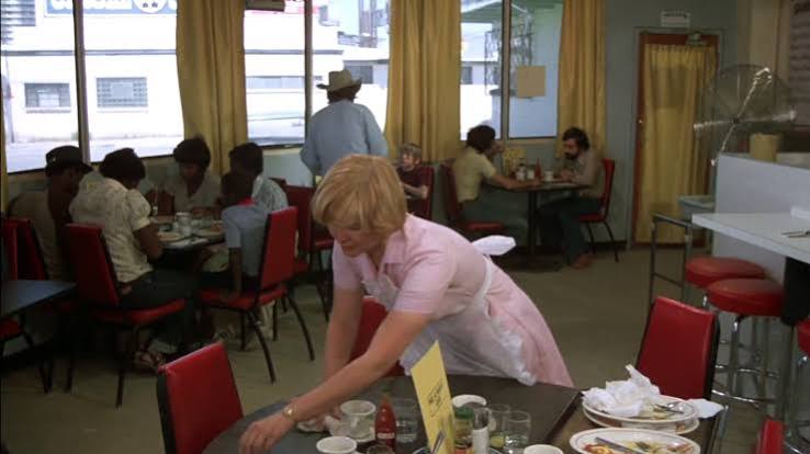 One of the scenes in Alice Doesn't Live Here Anymore (1974), –the director  of the film– Martin Scorsese can be seen while eating dinner (far right). :  r/MovieDetails