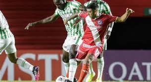 Colombianos y argentinos se juegan el liderato del grupo que integra también universidad católica. Copa Conmebol Libertadores Atletico Nacional Cayo En El Ultimo Minuto Con Argentinos Juniors Y Sus Posibilidades De Clasificar Se Complicaron