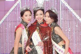 Love hot news 港姐 李澤楷 郭嘉文 楷女郎 蜜遊 緋聞 與舊愛梁洛施分手7年，雖然育有三子，鑽石王老五李澤楷的魅力依然沒法擋。 分手後不斷被爆與不同女性親密同遊，直至兩年前身邊女伴開始鎖定為2015年港姐季軍郭嘉文。 åƒå„„å¥³å‹ éƒ­å˜‰æ–‡æ¥µç½•é¨·æ€§æ„Ÿå°è »è…°æˆæ¸¯å§å‡ºèº«æœ€ä½³æ¨¡ç¯„ é¦™æ¸¯01 å³æ™‚å¨›æ¨‚
