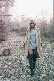 Senior Pictures Senior Photography What To Wear For Winter Senior Pictures Editor Winter Senior Pictures Outfits Vintage Senior Pictures Senior Picture Outfits