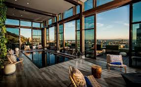 Cape town is the second largest city in south africa and is the capital of the western cape province, as well as being the legislative capital of south africa (the houses of parliament are here). Sunsquare Cape Town City Bowl Kapstadt Aktualisierte Preise Fur 2021