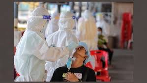เมื่อเวลา 10.00 น.วันที่ 12 ก.พ.2564 นายพิษณุ ประภาธนานันท์ นายอำเภอธัญบุรี พร้อม พล.ต.ท.คำรณวิทย์ ธูปกระจ่าง นายก อบจ.ปทุมธานี ลงพื้นที่บริเวณตลาด. Ghbxvqzy2nmekm