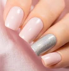 Accent nails are in vogue since the last decade. Accent Nail Art What Is How To Do It Images Examples Our Best Style