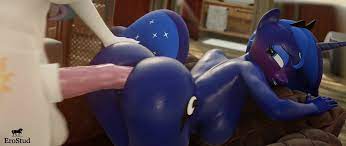 The moon butt by erostud - ThisVid.com en anglais