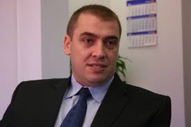 A spart 12 tv și aproape a dat foc casei. Soc Cristian Careba Fostul Director Al Casei Judetene De Asigurari De Sanatate Timis Condamnat La 4 Ani Si Sase Luni De Inchisoare Discutabila Sentinta De Achitare A Tribunalului Timis Desfiintata De Instanta