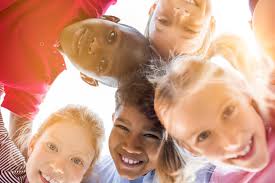 Según campo (2002), a través de la recreación en el caso de los niños, la participación en juegos recreativos, representa una conducta seria hacia la vida, que se. Juegos Con Valores Educativos Para Ninos Y Ninas Ingredientes Que Suman