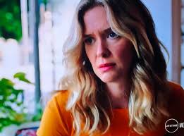 Anna Lacy (@anna_gilligan)