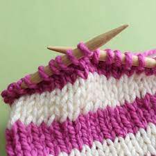 A step by step tutorial on jogless stripes knitting for beginners. How To Knit Jogless Stripes In The Round Studio Knit