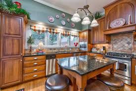414 Walnut Ave Sw Roanoke Va 24016 Romantic Kitchen Queen Anne Roanoke Virginia