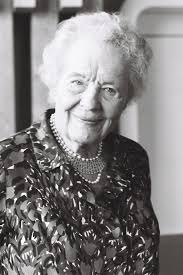 Louise Weiss — Wikipédia