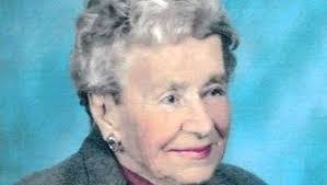 Phyllis Marion's Instagram, Twitter & Facebook