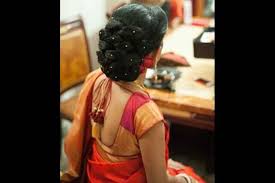 If you are looking for indian hairstyles for short hair for weddings then go for a seductive curly one of the prettiest short hairstyles recommended for indian women. Excellent And Exquisite Ideas For Maharashtrian Bridal Hairstyles