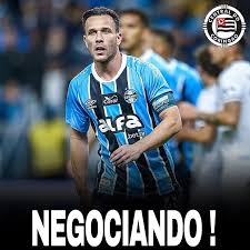 TRANSFER&Ecirc;NCIAS DO FUTEBOL | 🚨 Arthur, alvo do Corinthians, pediu um contrato de dois anos e meio (at&eacute; dezembro de 2028) com um pacote total de R$ 100 milh&otilde;es. 🗞️... | Instagram