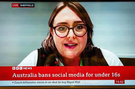 Rear Admiral James Goldrick explains what led to Australian ships entering  Indonesian waters