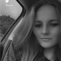 Ashley Frahm's Instagram, Twitter & Facebook