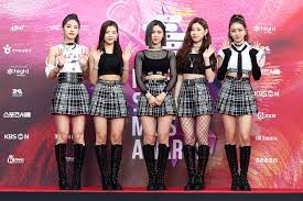8:00 pm 8:00 pm 20:00 20:00. Itzy Are Maybelline S New Global Spokesmodels Teen Vogue