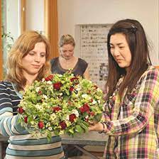 Das obst wird über verschiedene absatzwege vermarktet. Stadtische Berufsschule Fur Gartenbau Floristik Und Vermessungstechnik