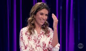 Rebeca abravanel toma atitude inusitada com funcionários do sbt. Sbt Negocia Novo Programa Para Rebeca Abravanel 12 08 2019 Uol Tv E Famosos