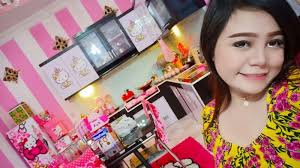 Maybe you would like to learn more about one of these? Videl Angela Bakal Gelar Tujuh Bulanan Bertema Hello Kitty Tamu Pun Akan Dapatkan Ini Halaman All Banjarmasin Post