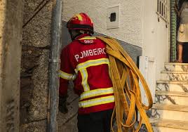 Incendios en España: Ola de Calor y Esfuerzos de Extinción
