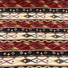 Kilim desenli fon perde pamuk polyester iplikle dokunmuş petek doku özelliğine sahiptir bir kumaştır aynı zamanda döşemelik te de kullanılır. Dokuma Kilim Keten Kumas Intaslar