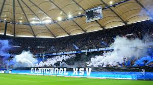 Volksparkstadion das erste stadion im bahrenfelder volkspark war das städtische altonaer stadion, dessen hochbauten von gustav. Hamburger Sv Setzt Fur Die Neue Saison Auf Eine Stadionsprecherin