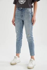 Noch eine eigenschaft macht boyfriendjeans bei damen so beliebt: Defacto Boyfriend Jeans Defacto Damen Hose Otto