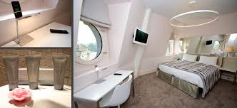 Le Cesar Hotel Provins Vue D Une Chambre Hotel Hotel 4 Etoiles Design