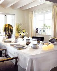 Ideas For Decorating The Christmas Table Dinner Table Decor Christmas Dining Table Christmas Dining Room