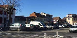 Place du bayâa 64270 salies de bearn. Salies De Bearn La Place Du Temple Sera Refondue Et Securisee Pour Les Scolaires