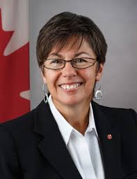 DE-CARCERAL FUTURES: BRIDGING PRISON AND IMMIGRATION JUSTICE Workshop  Convened by: Sharry Aiken (Queen's Law & Cultural