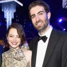 Days after their daughter's arrival, multiple sources spoke to. Emma Stone Is Pregnant Expecting First Baby With Dave Mccary E Online Deutschland