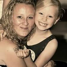 Stream Miriam Law music