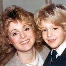 best mom ever · 80M threads