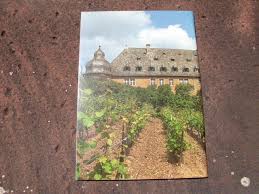 Schlösser, Landsitze und Wein im Rheingau.“ (Claus, Paul; Staab)