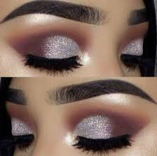 Black And Silver Eyeshadow 30 Seductive Valentine Makeup Looks For Date Night In 2020 Makeup Silver Eye Makeup Eyeshadow Makeup