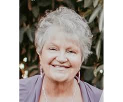 Kimberly Piatek's Instagram, Twitter & Facebook