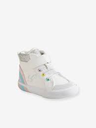 Découvrez la collection de basket montante adolescent pas cher sur le site shoes.fr. Baskets Montantes Bebe Fille Blanc Chaussures