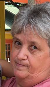 Cynthia Gragg's Instagram, Twitter & Facebook